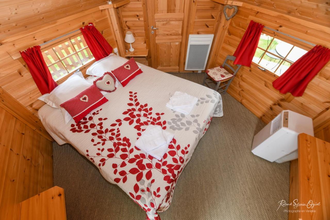Domaine De La Courillere Bed & Breakfast Le Boupère Eksteriør bilde