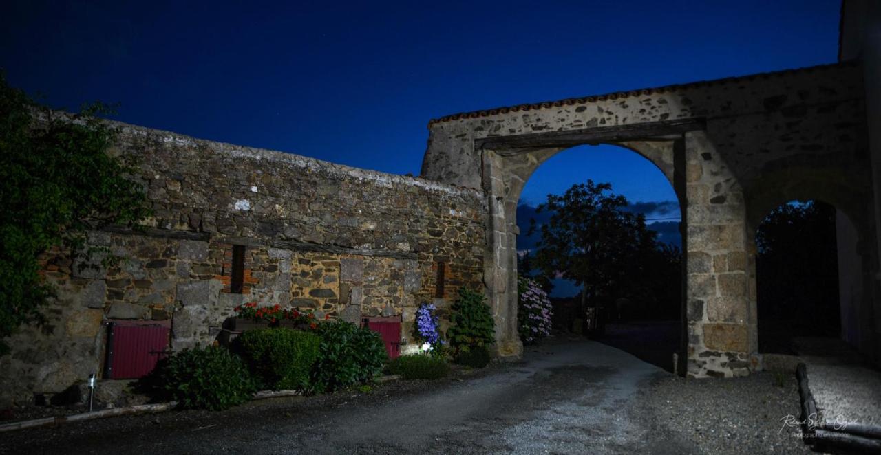 Domaine De La Courillere Bed & Breakfast Le Boupère Eksteriør bilde