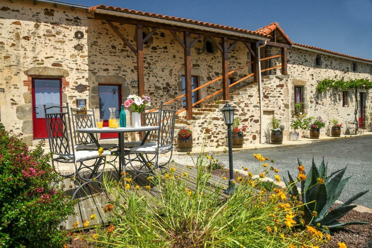 Domaine De La Courillere Bed & Breakfast Le Boupère Eksteriør bilde