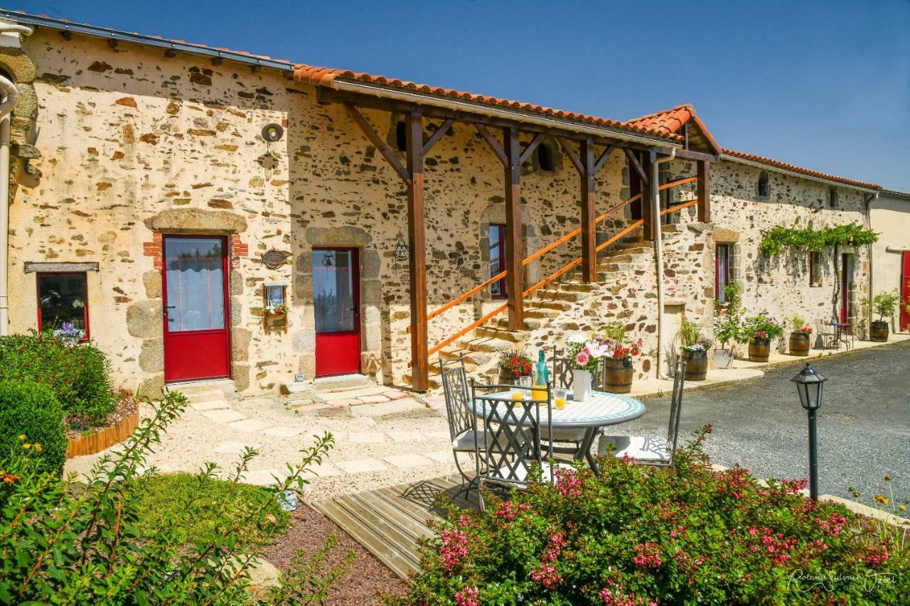 Domaine De La Courillere Bed & Breakfast Le Boupère Eksteriør bilde